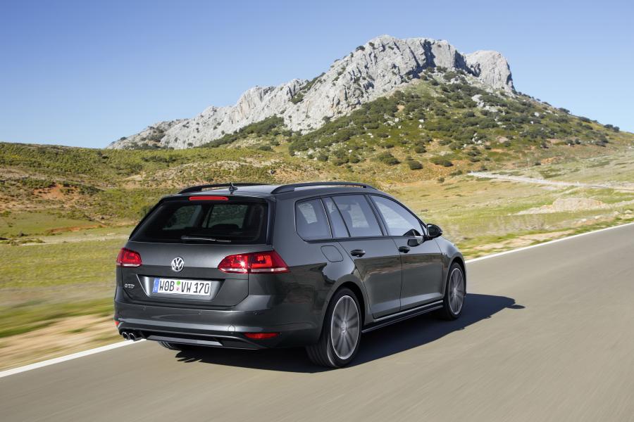  Volkswagen Golf GTD Variant 2015 года  (фото 22 из 25)